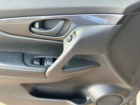 Certified 2020 Nissan Rogue S FWD image 20