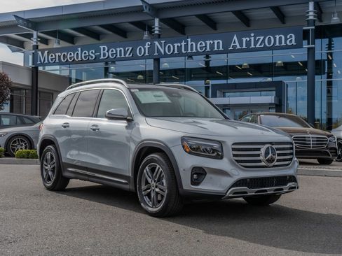 New 2026 Mercedes-Benz GLB 250 4MATIC image 1