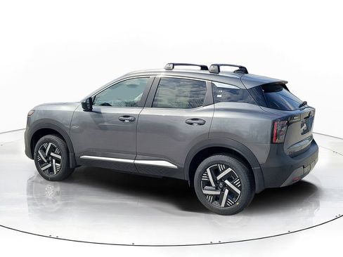 New 2026 Nissan Kicks SV w/ Charging Package FWD image 3