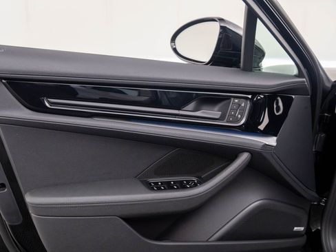 New 2026 Porsche Panamera 4 image 14