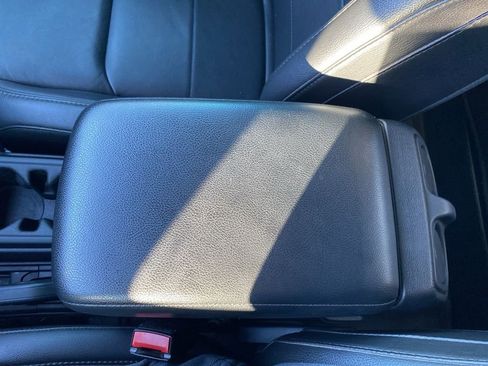 Used 2023 Jeep Gladiator Sport image 30