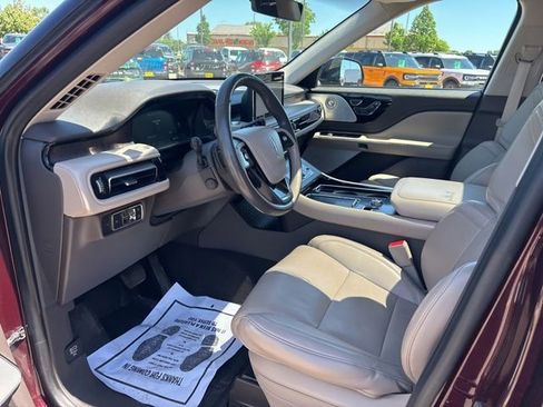 Used 2020 Lincoln Aviator Reserve w/ Equipment Group 202A AWD/4WD image 8