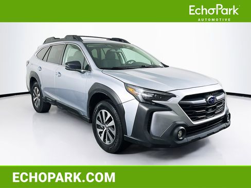 Used 2023 Subaru Outback Premium image 1