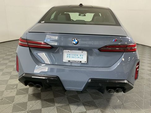 New 2026 BMW M5 w/ Executive Package image 5