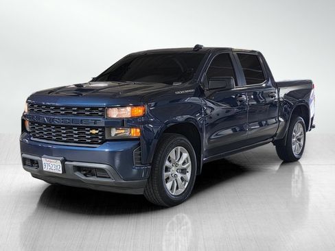 Used 2020 Chevrolet Silverado 1500 Custom w/ Custom Value Package RWD image 3