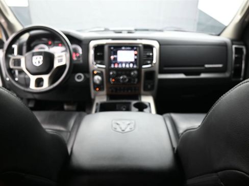 Used 2014 RAM 1500 Laramie w/ Convenience Group AWD/4WD image 12