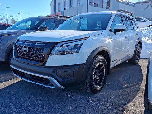 New 2025 Nissan Pathfinder Rock Creek image 3