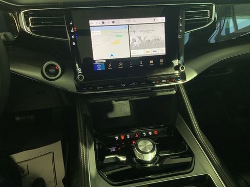 Used 2023 Jeep Wagoneer Series II image 23