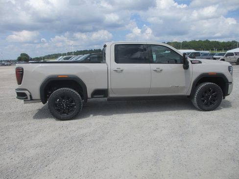 New 2026 GMC Sierra 3500 AT4 w/ AT4 Premium Plus Package AWD/4WD image 3