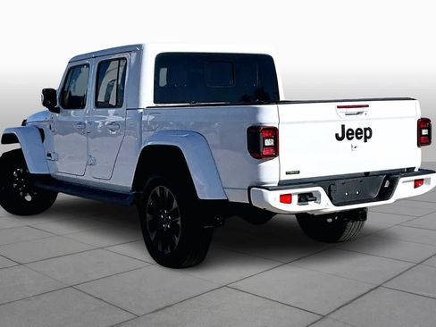Certified 2023 Jeep Gladiator Overland image 21