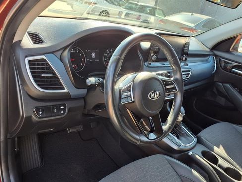 Used 2021 Kia Seltos S image 10