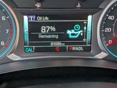 Used 2018 Chevrolet Traverse RS image 27