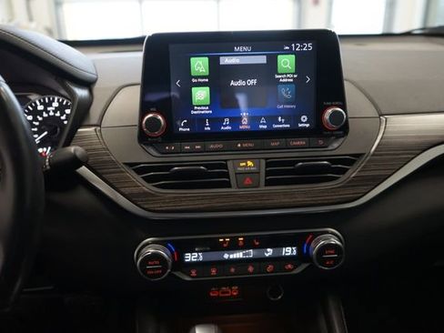 Used 2019 Nissan Altima 2.5 Platinum image 14