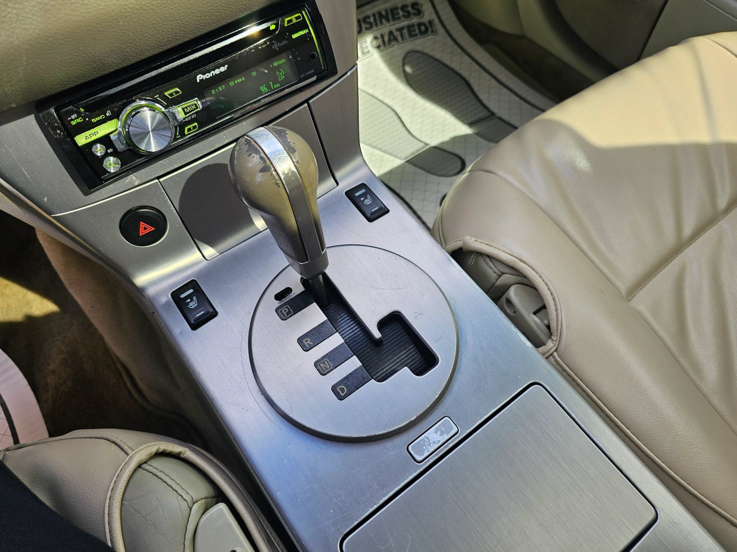 Used 2003 INFINITI FX35 AWD w/ Premium Pkg image 26