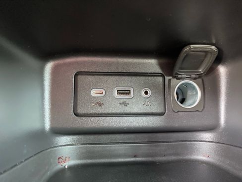 Used 2023 Chevrolet Equinox RS image 14