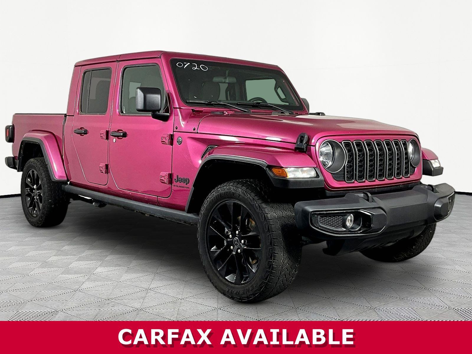 Used 2024 Jeep Gladiator Sport AWD/4WD image 3