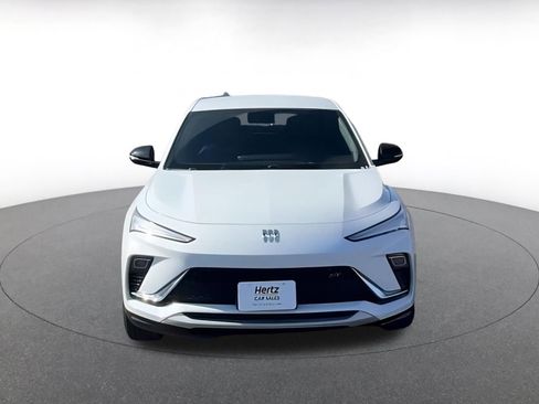 Used 2025 Buick Envista Sport Touring image 4