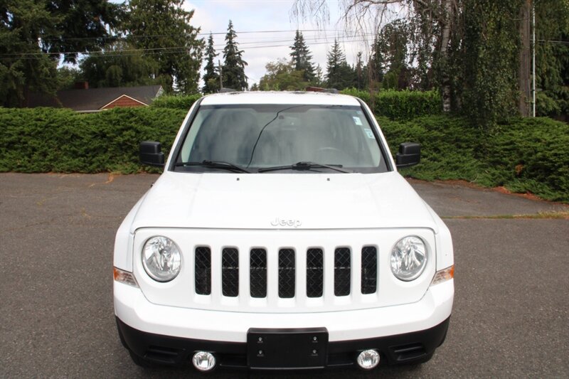 Used 2015 Jeep Patriot High Altitude AWD/4WD image 10