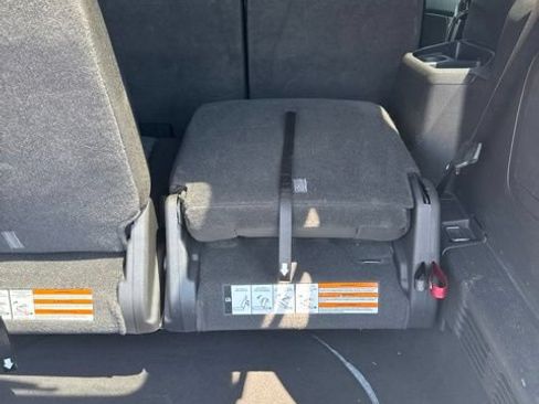 Used 2014 Ford Explorer XLT FWD image 13