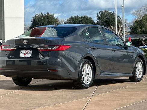 Certified 2025 Toyota Camry LE image 4