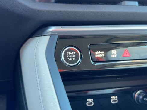 New 2025 Audi Q5 Premium image 26