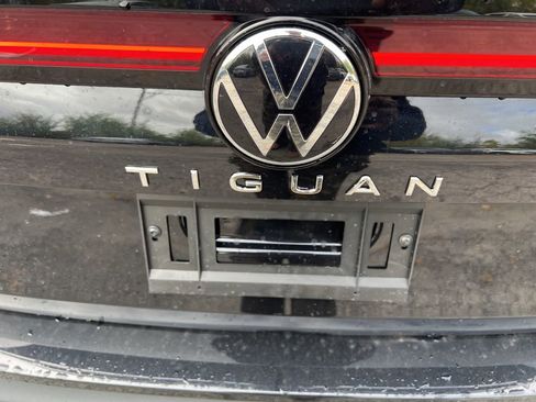 New 2026 Volkswagen Tiguan SE image 9