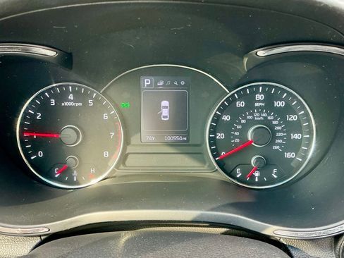 Used 2017 Kia Forte EX image 32