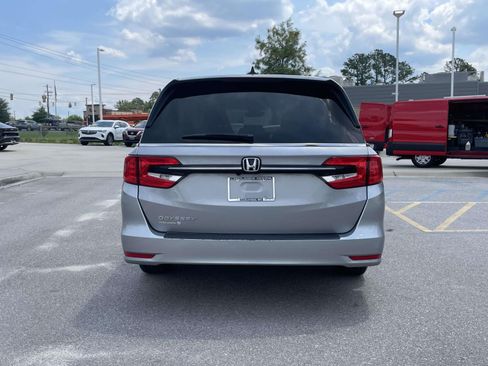 Used 2024 Honda Odyssey EX-L image 5