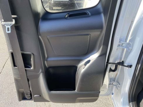 Used 2022 Toyota Tacoma SR image 41