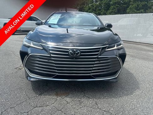 Certified 2019 Toyota Avalon Limited w/ Advanced Safety Package FWD image 2
