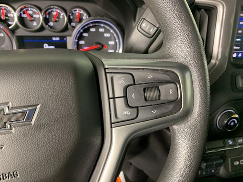 Used 2021 Chevrolet Silverado 1500 Custom Trail Boss w/ Safety Confidence Package AWD/4WD image 18
