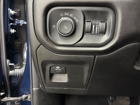 Used 2019 RAM 1500 Tradesman AWD/4WD image 20
