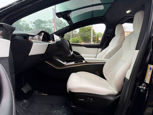Used 2023 Tesla Model X AWD/4WD image 24