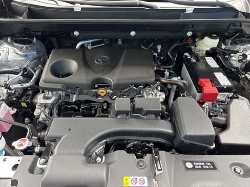 Used 2025 Toyota RAV4 LE AWD/4WD image 24
