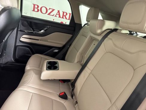 New 2026 Lincoln Corsair Premiere image 17