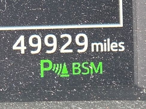 Used 2018 Toyota Highlander Limited Platinum FWD image 24