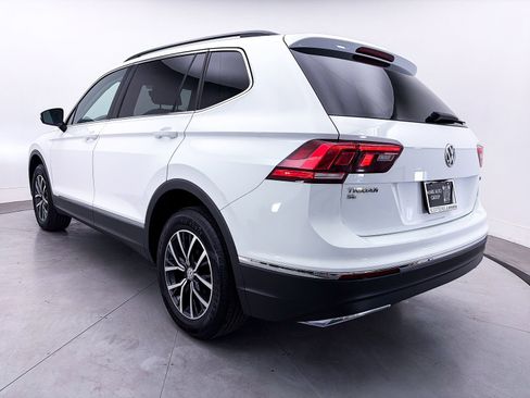 Used 2020 Volkswagen Tiguan SE w/ Panoramic Sunroof Package AWD/4WD image 12