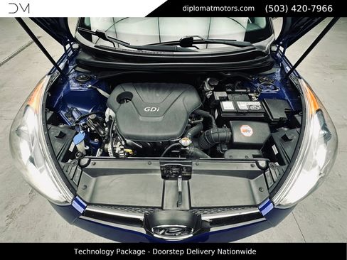 Used 2014 Hyundai Veloster w/ Technology Package 03 FWD image 45