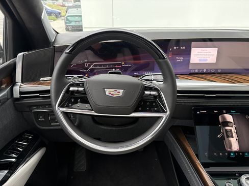 New 2026 Cadillac Escalade Platinum Sport w/ LPO, ONYX Package AWD/4WD image 20