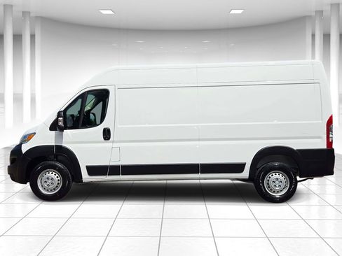 Used 2026 RAM ProMaster 2500 w/ Convenience Group FWD image 6