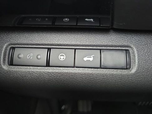 New 2026 Nissan Pathfinder SV image 10