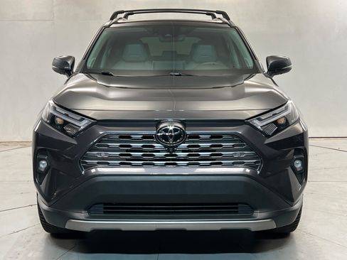 Used 2022 Toyota RAV4 Limited AWD/4WD image 9