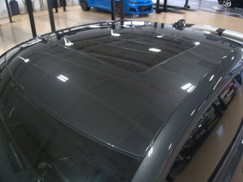 Used 2016 Chevrolet Camaro SS RWD image 15