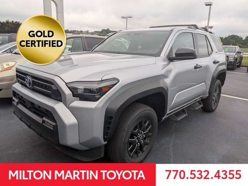 Used 2025 Toyota 4Runner SR5 AWD/4WD image 5