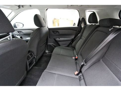 Certified 2025 Nissan Rogue S FWD image 9