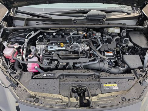 Used 2025 Toyota Prius LE image 36