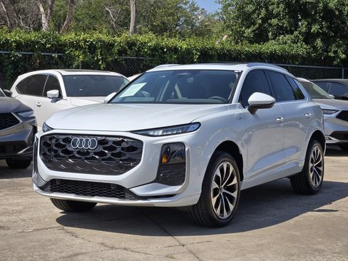 Certified 2026 Audi Q3 quattro 2.0T AWD/4WD image 6