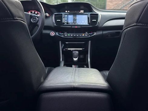 Used 2016 Honda Accord EX-L image 38