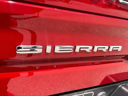 Used 2022 GMC Sierra 1500 Elevation w/ Preferred Package RWD image 10
