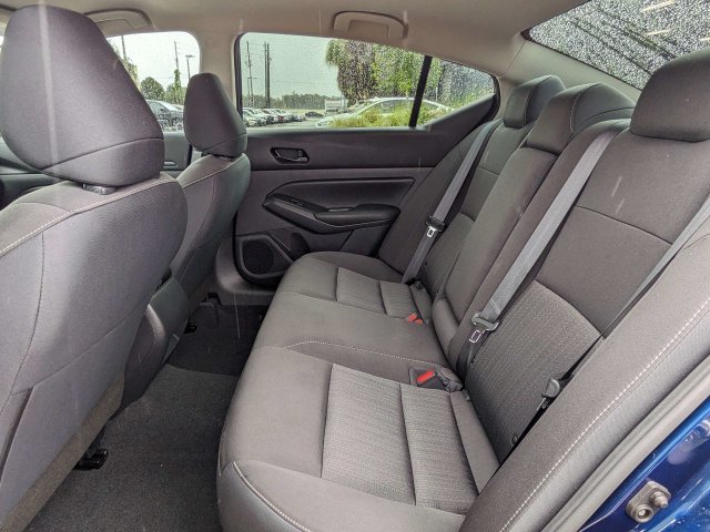 Used 2024 Nissan Altima 2.5 S FWD image 13